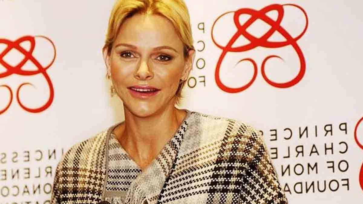 Charlène de Monaco  abus à la chirurgie, la troublante mise en garde de Linda Evangelista