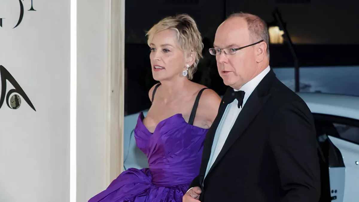 Albert II de Monaco passe une nouvelle soirée de prestige avec Sharon Stone