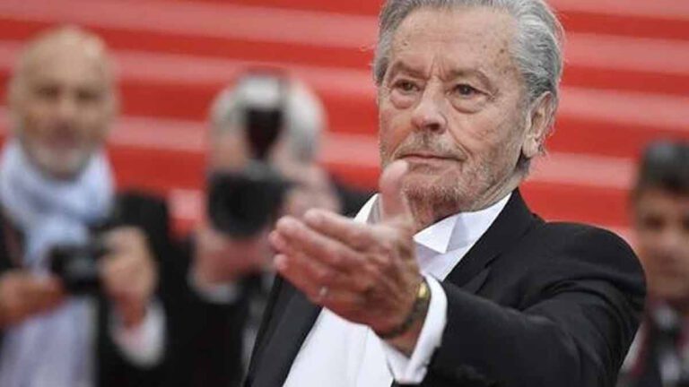 Alain Delon dans un état alarmant, révélations bouleversantes d’une proche