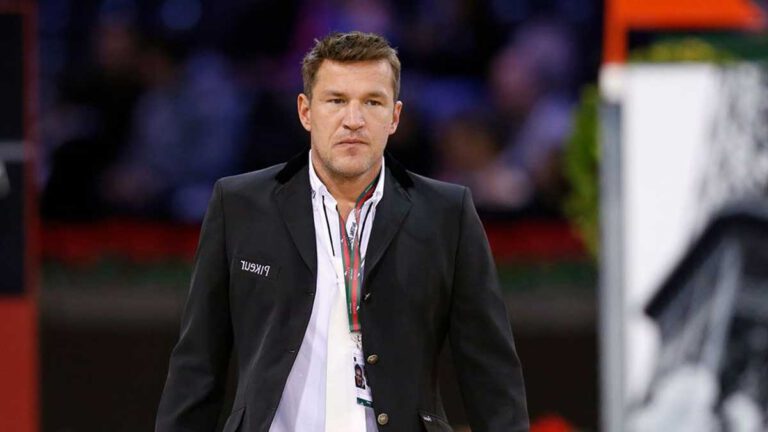 Benjamin Castaldi inquiet  son père au plus mal, deux mauvaises nouvelles viennent de tomber