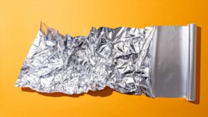 Papier aluminium dans quel sens faut-il l'utiliser