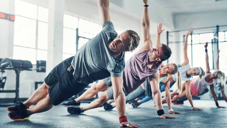 Gymnastique suédoise  les exercices à faire pour obtenir un ventre plat et des abdominaux tonique