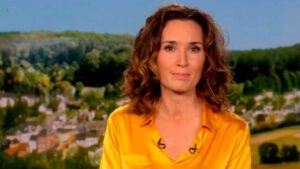 JT 13 h  Marie-Sophie Lacarrau se retire, TF1 se défend