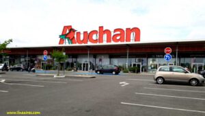 Ils arnaquent Auchan de 7500 euros de courses grâce à une mode opératoire bien ficelée