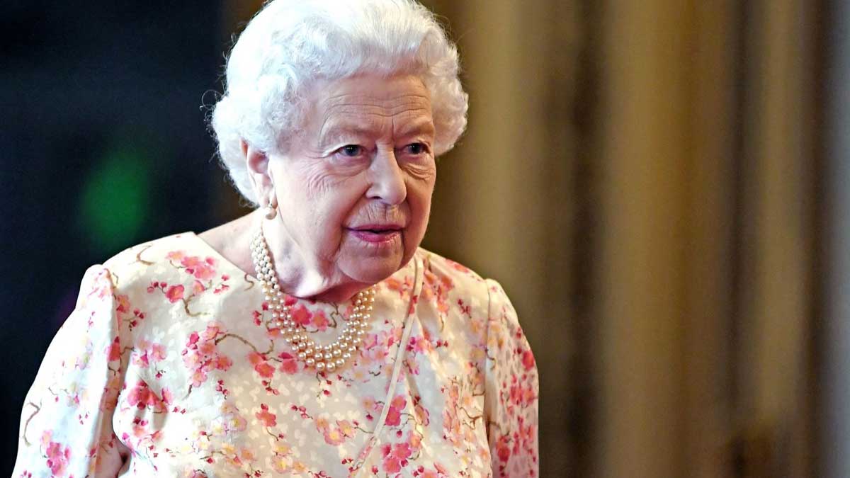 Elizabeth II à bout de force, un changement majeur qui présage du pire