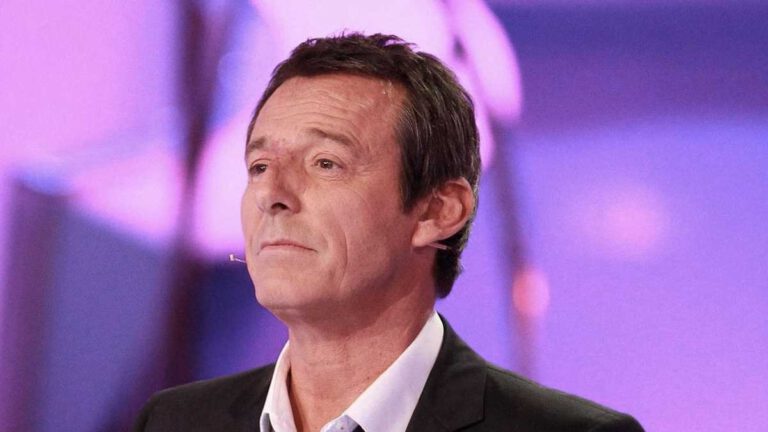 Jean-Luc Reichmann en larmes dans les 12 coups de midi, ses adieux très bouleversants