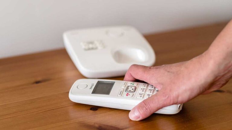 Bloquer définitivement les démarchages téléphoniques très intrusifs !