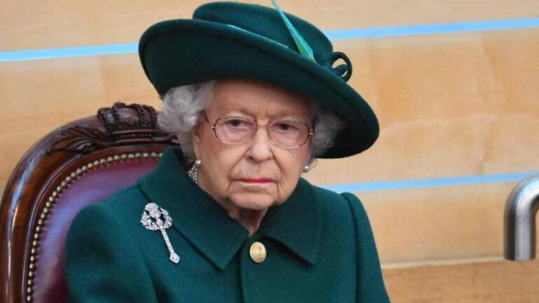 Elizabeth II en deuil : après son mari, la vie lui prend un autre être cher à son cœur !