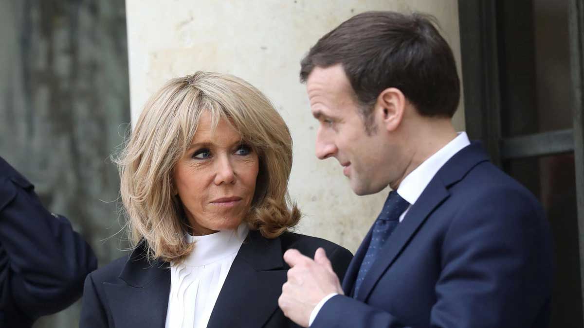 Emmanuel et Brigitte Macron surpris en plein moment intime !