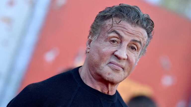 gros-coup-dur-pour-sylvester-stallone-sa-femme-demande-le-divorce-tout-en-proferant-des-accusations-graves