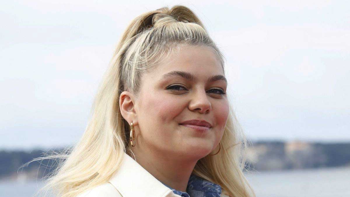 louane juree de the voice kids pourquoi refuse t elle d’etre coach dans the voice adulte