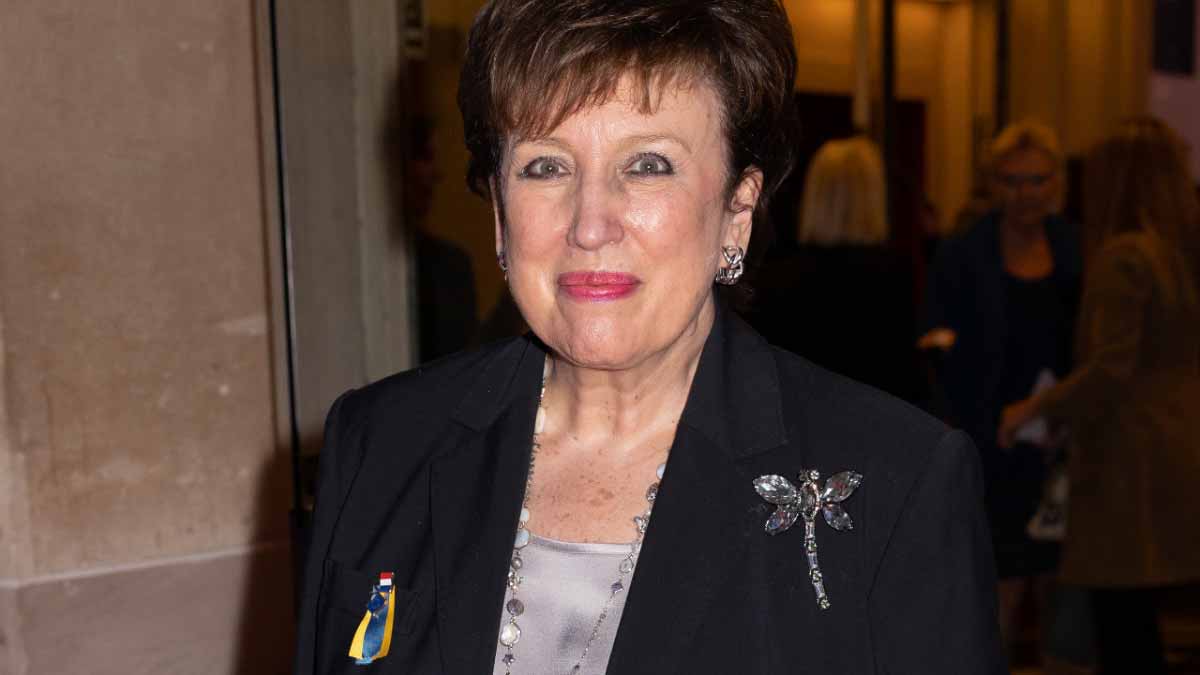 roselyne-bachelot-en-fauteuil-roulant-elle-presente-nouvel-ami