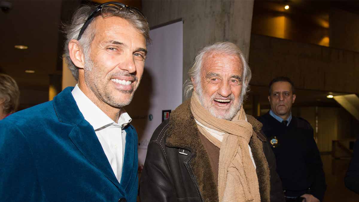 Jean-Paul Belmondo  son fils Paul au plus mal depuis sa mort, il brise le silence