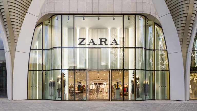 Elle fait une découverte abominable dans ses chaussures Zara après son achat