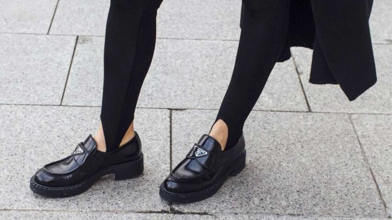 Chaussures femme automne 2022 : Comment porter les mocassins à plateforme en 11 tenues à envier