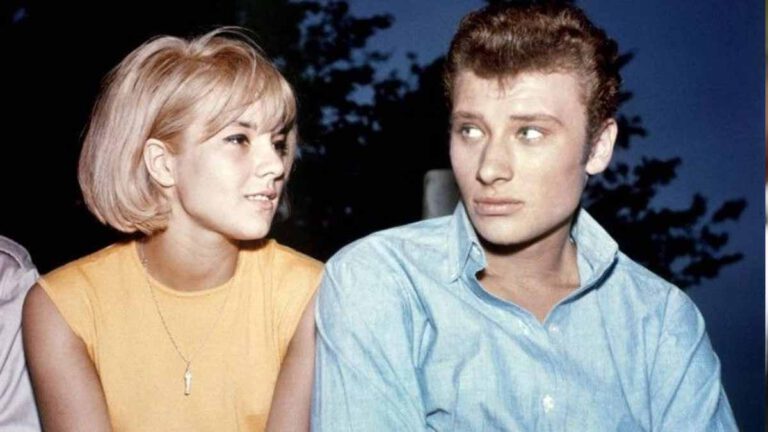 Johnny Hallyday et Sylvie Vartan découvrez pourquoi ils ont été dissuadés de faire un enfant