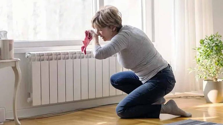 L’astuce du nœud le « truc » peu connu pour dépoussiérer le radiateur facilement avant de le mettre en marche