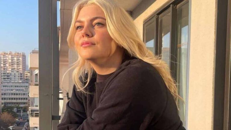 Louane « J’ai envie de pleurer », elle se confie sur son nouvel album sur la Toile