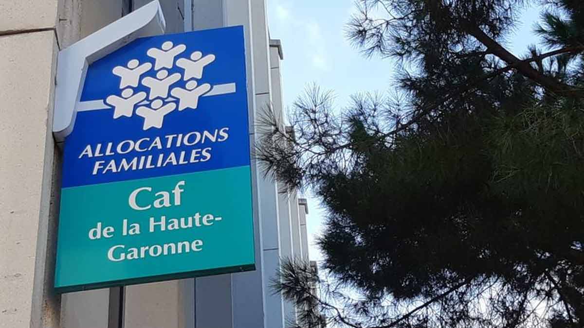 CAF elle devra rembourser 25 000€ à cause de ses publications Facebook !