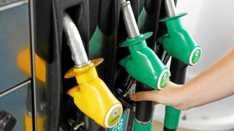 Carburants les prix continuent de baisser, surtout le gazole