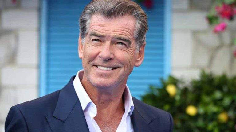 Pierce Brosnan a adopté les enfants de sa dernière épouse et a été père célibataire alors qu'il a grandi en l’absence d’un père