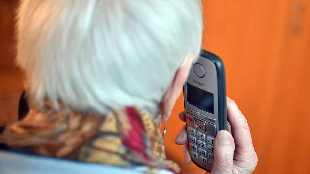 Arnaque au téléphone méfiez-vous de ces numéros à ne surtout pas rappeler