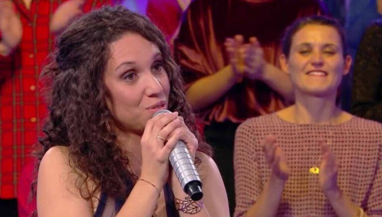 N’oubliez pas les paroles : Nagui accuse le coup d’un candidat, la maestro Charlotte évincée sur France 2 ?