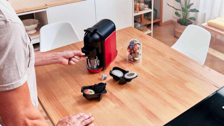 Cafetière Auchan Nespresso, Senso,Dolce Gusto...elle est compatible à tous les formats