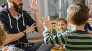 Cette habitude des enfants peut valoir une lourde amende à leurs parents