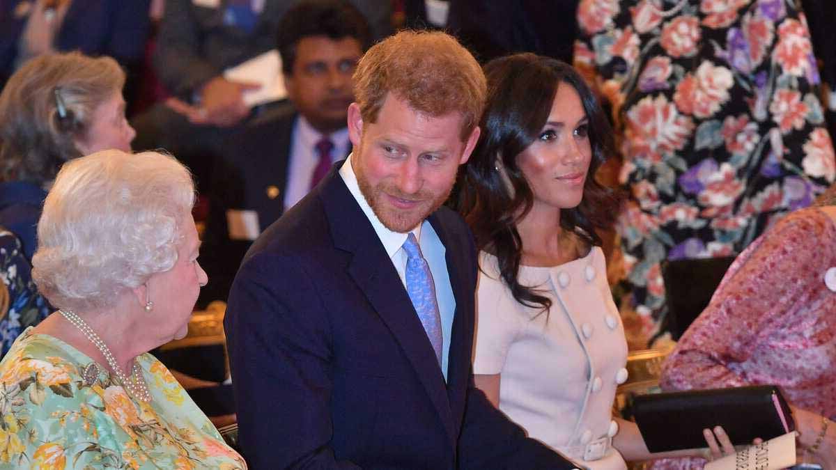 Le prince Harry empêché de voir Elizabeth II la firme ne voulait pas qu’ils se rencontrent