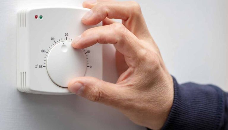 Thermostat Découvrez comment faire des économies sans le faire dépasser les 15°C, « L’objectif est de chauffer le corps et non les murs »