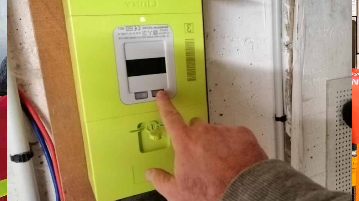 Compteur Linky : un couple refuse l'installation du boîtier vert et se dit victime du chantage d'Enedis : Voici ce que dit la loi !