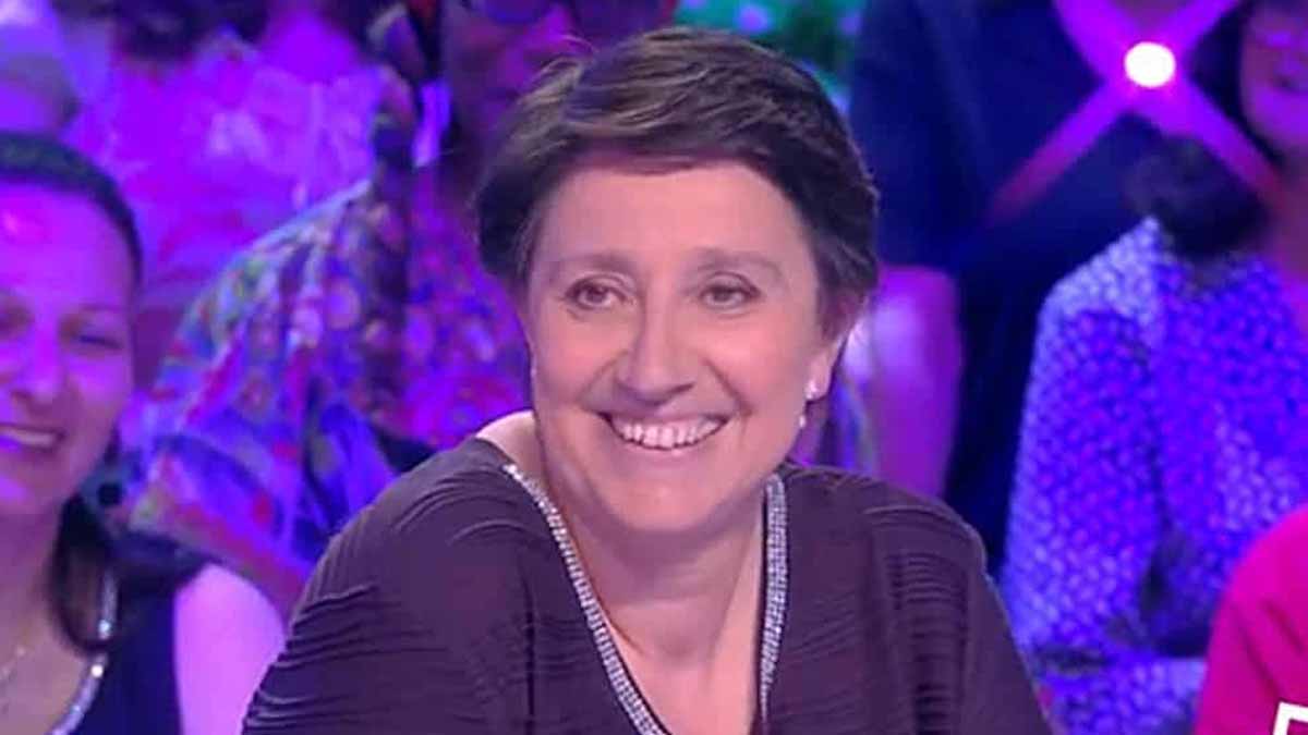 TPMP Danièle Moreau tacle vertement Béatrice Rosen en direct, Vous avez aussi des vies de merde