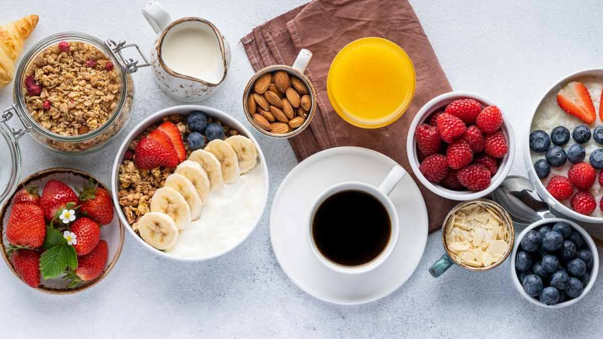 Un gros petit-déjeuner pour perdre du poids  Une étude vient d’apporter la réponse à cette question