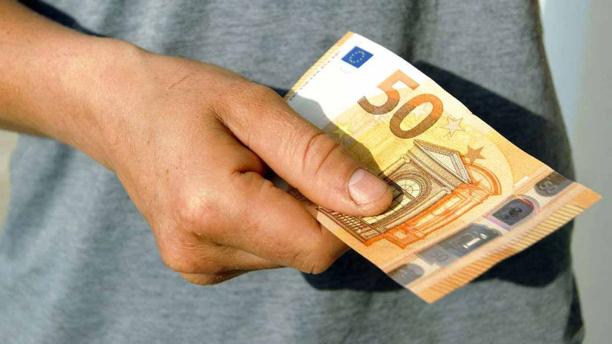 Arnaque au billet de 50 euros cette nouvelle escroquerie fait des milliers de victimes