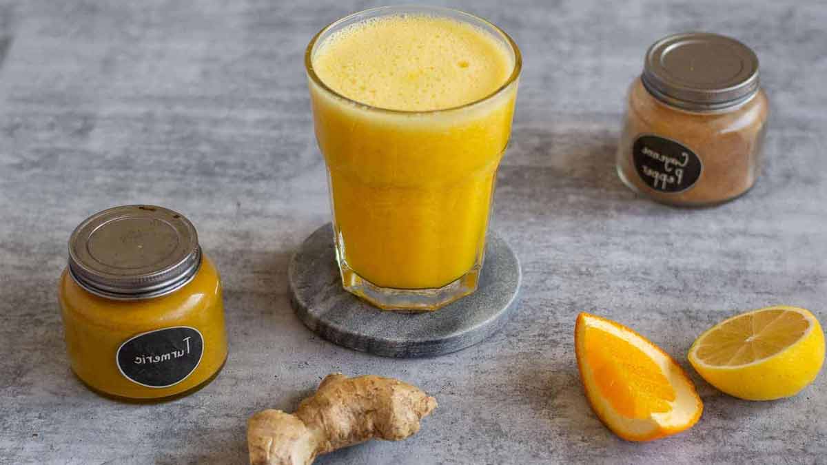 La meilleure recette de jus pétillant d’orange au gingembre et au curcuma