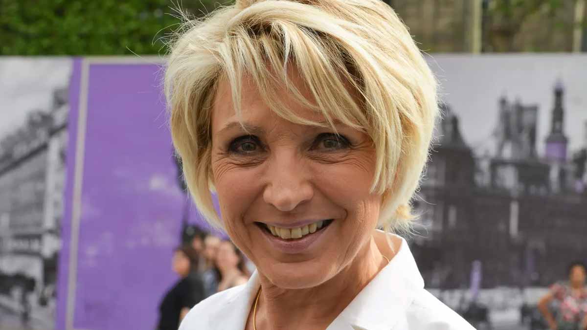 Évelyne Dhéliat a eu droit à une carrière vraiment étonnante avant de devenir la Miss météo de TF1