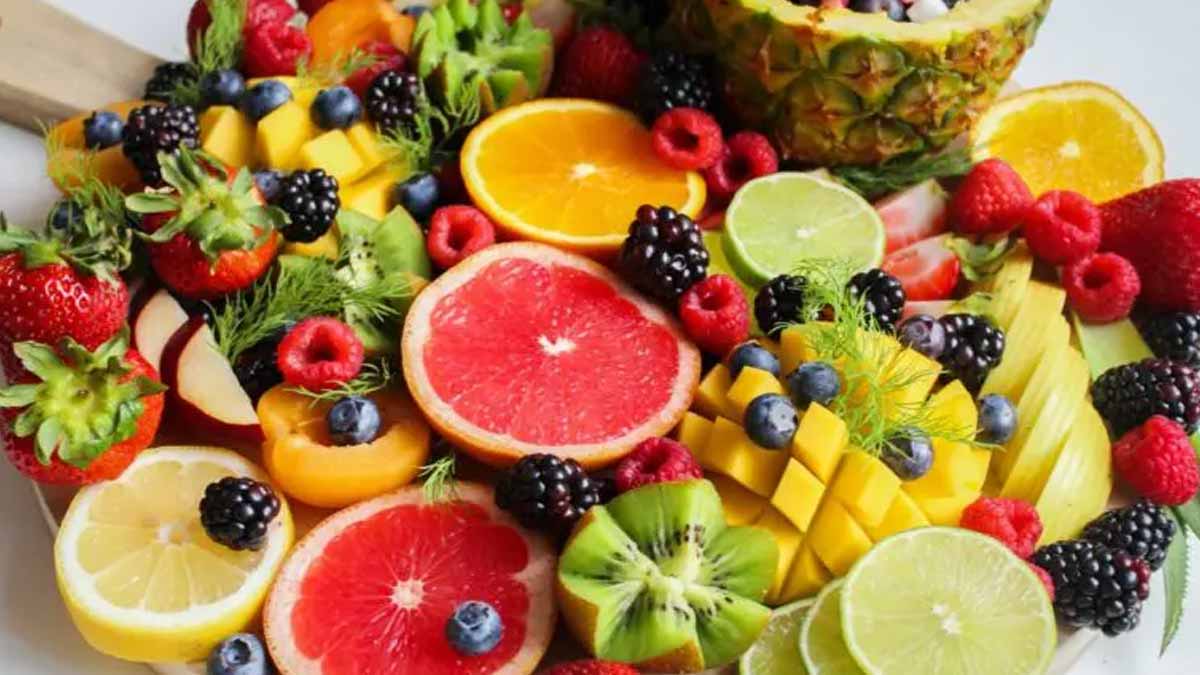 Fruits pauvres en sucre  Découvrez sur quel fruit se ruer pour un encas léger