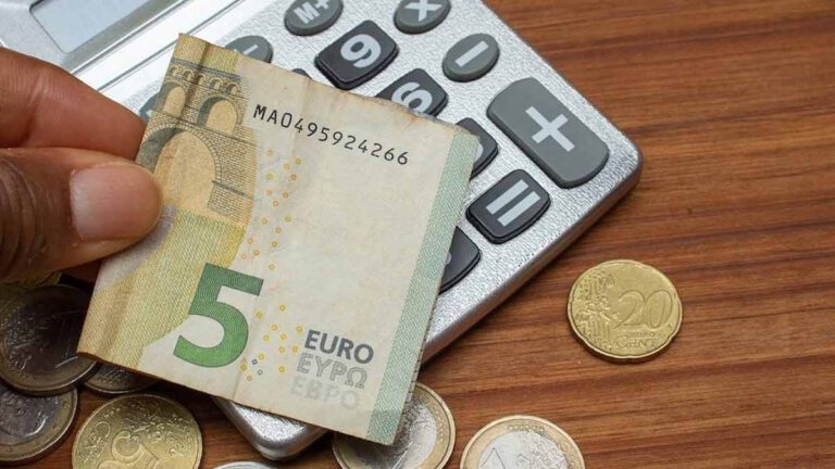 Pouvoir d'achat découvrez la technique du billet de 5 euros pour faire des économies facilement