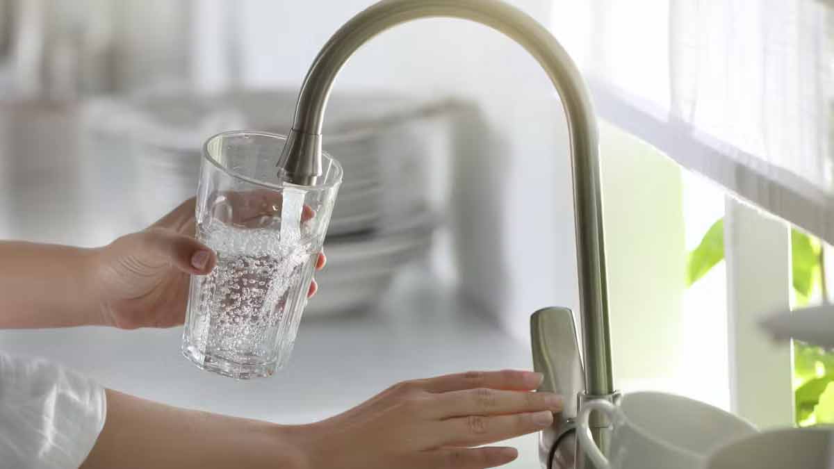 Eau du robinet l’Anses annonce la présence de pesticides interdis dans de l’eau potable