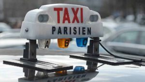 Taxi : méfiez-vous de cette arnaque à la virgule qui se propage, « 1.540 euros la course »