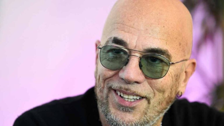 Pascal Obispo ses albums ont fait leur grand retour sur les plateformes de streaming