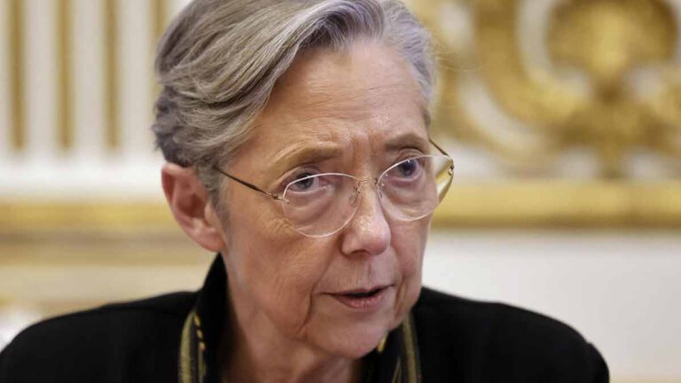 Réforme des retraites « Mettre un projet de loi, ça n’existe pas », indique Elisabeth Borne avant sa rencontre avec les syndicats