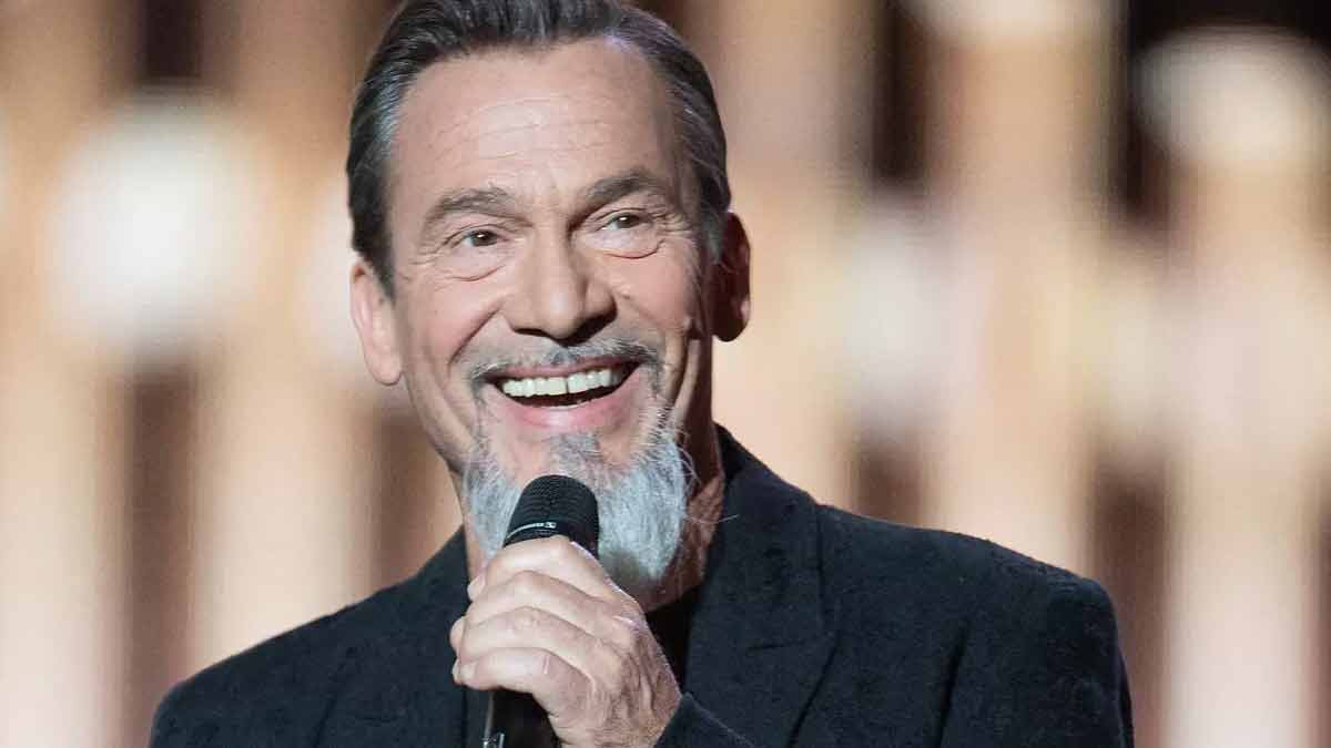 Larmes aux yeux et voix nouée, Florent Pagny donne des nouvelles de son cancer à son retour sur scène