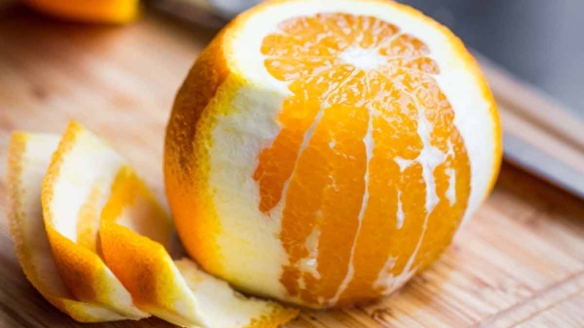 ATTENTION Cette astuce naturelle avec des peaux d’orange va faire des merveilles dans vos maisons liquide vaisselle