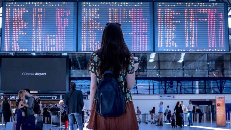 temps arriver avant vol aéroport