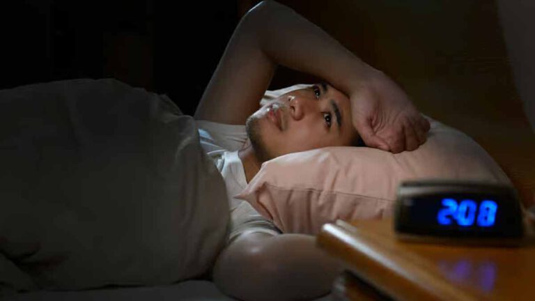 Insomnie fatale familiale : Ses causes, ses symptômes… Tout savoir sur cette maladie méconnue