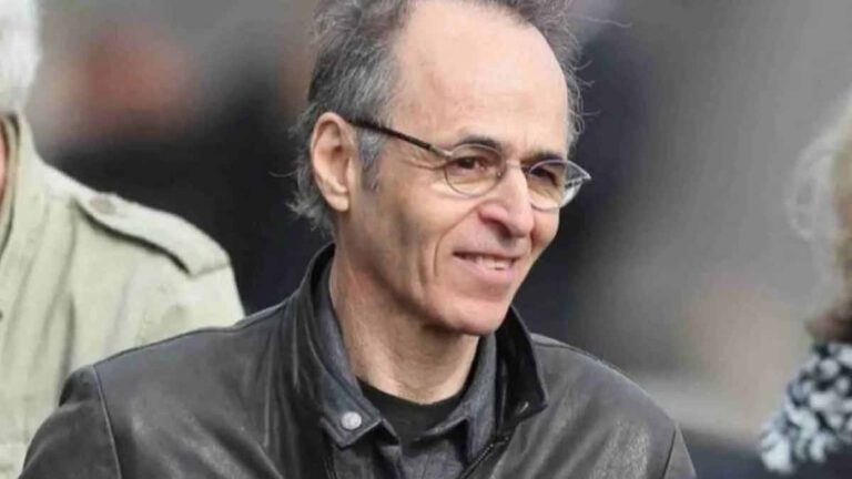 Jean-Jacques Goldman découvrez comment le chanteur est devenu une icône intouchable