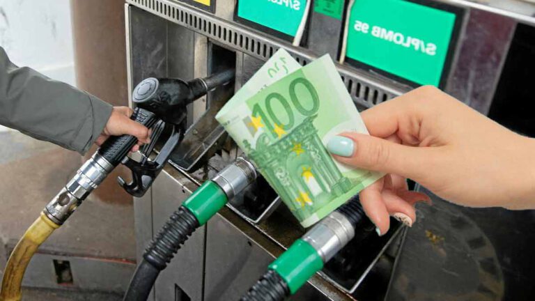 Le Nouveau Chèque Carburant à 100 euros par personne ! Comment l’obtenir