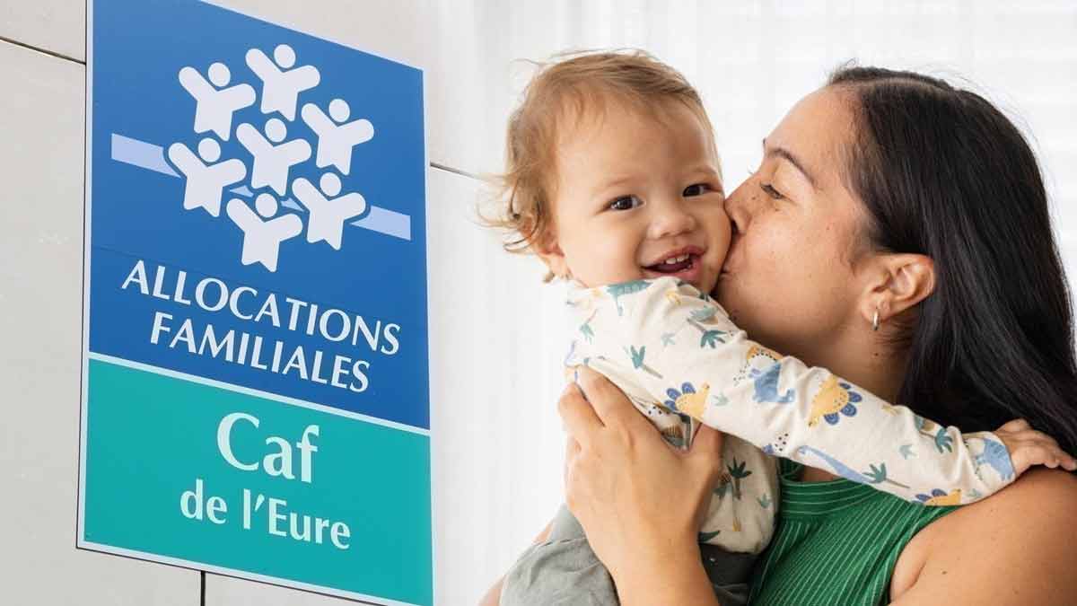 CAF : bonne nouvelle, le versement des allocations familiales sera fera dès le premier enfant ?